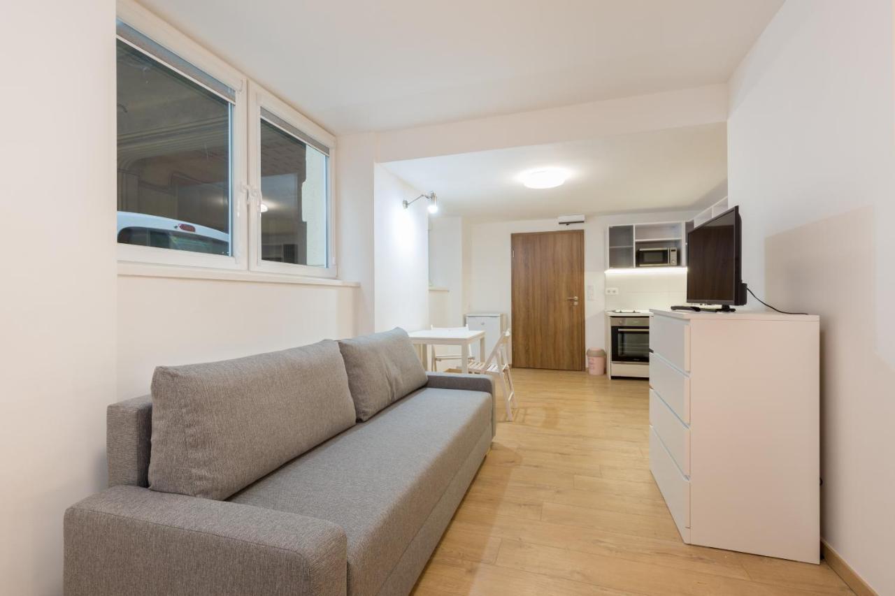 Minimalist Styled Tiny Ap @New York Cafe Apartment Budapest Bagian luar foto
